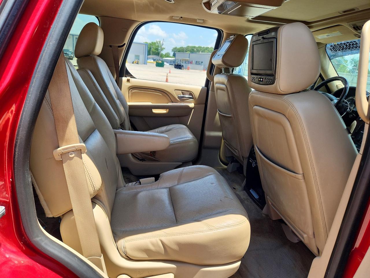 2013 Cadillac Escalade Premium Red vin: 1GYS4CEF8DR139378