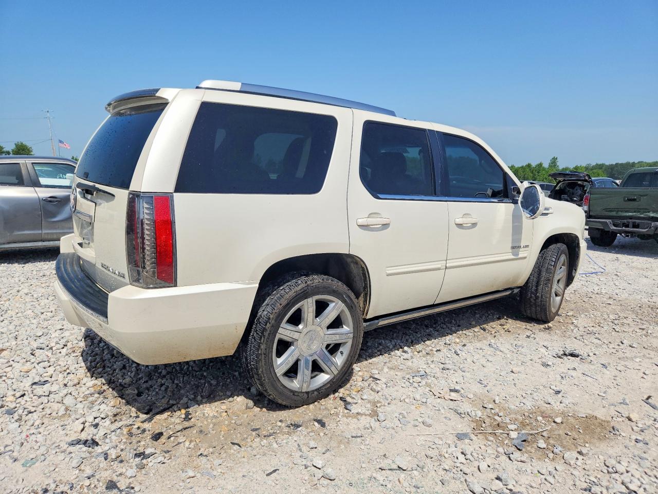 2014 Cadillac Escalade Premium White vin: 1GYS4CEF8ER207051