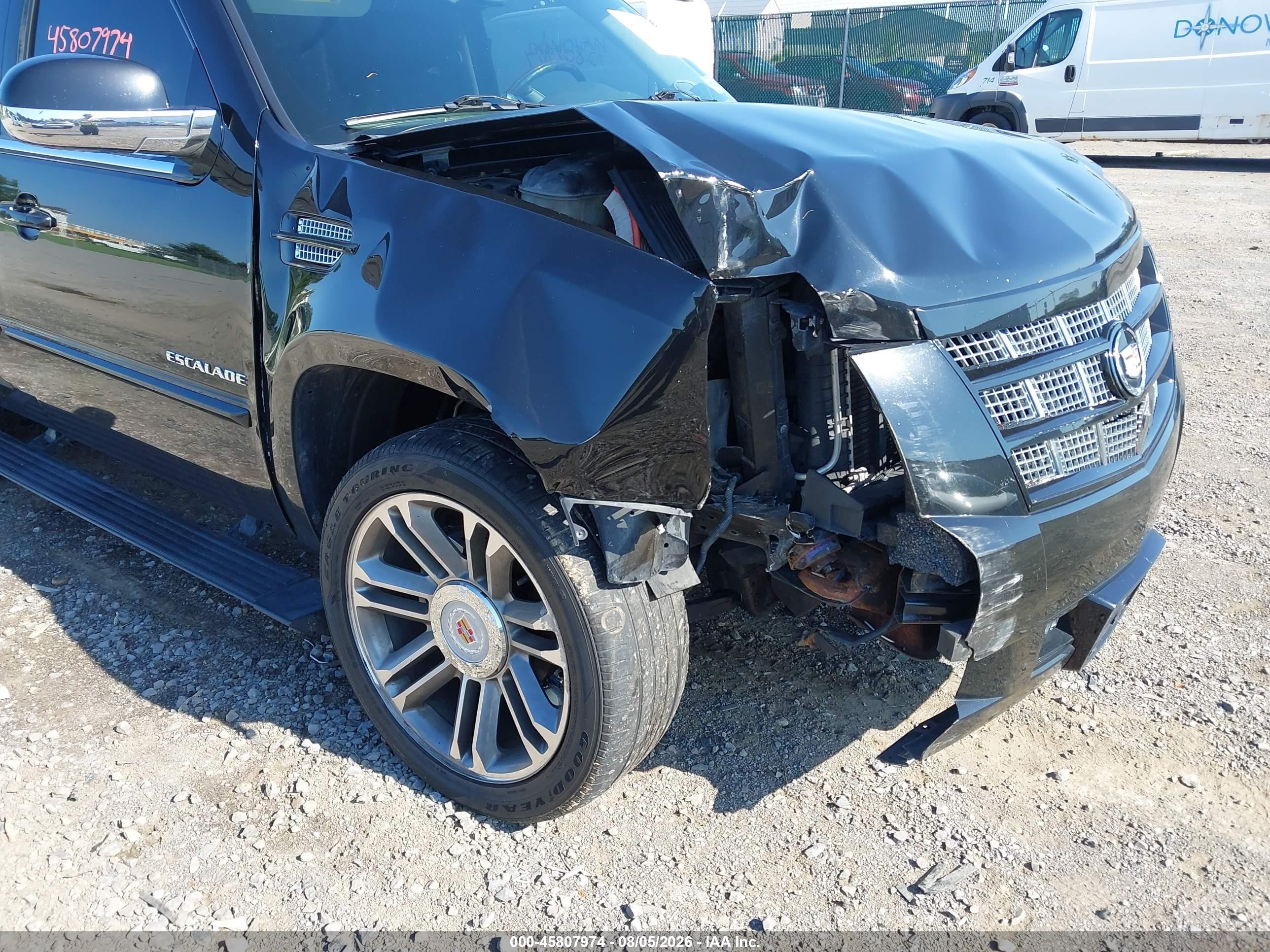 2013 Cadillac Escalade Premium Black vin: 1GYS4CEF9DR376381