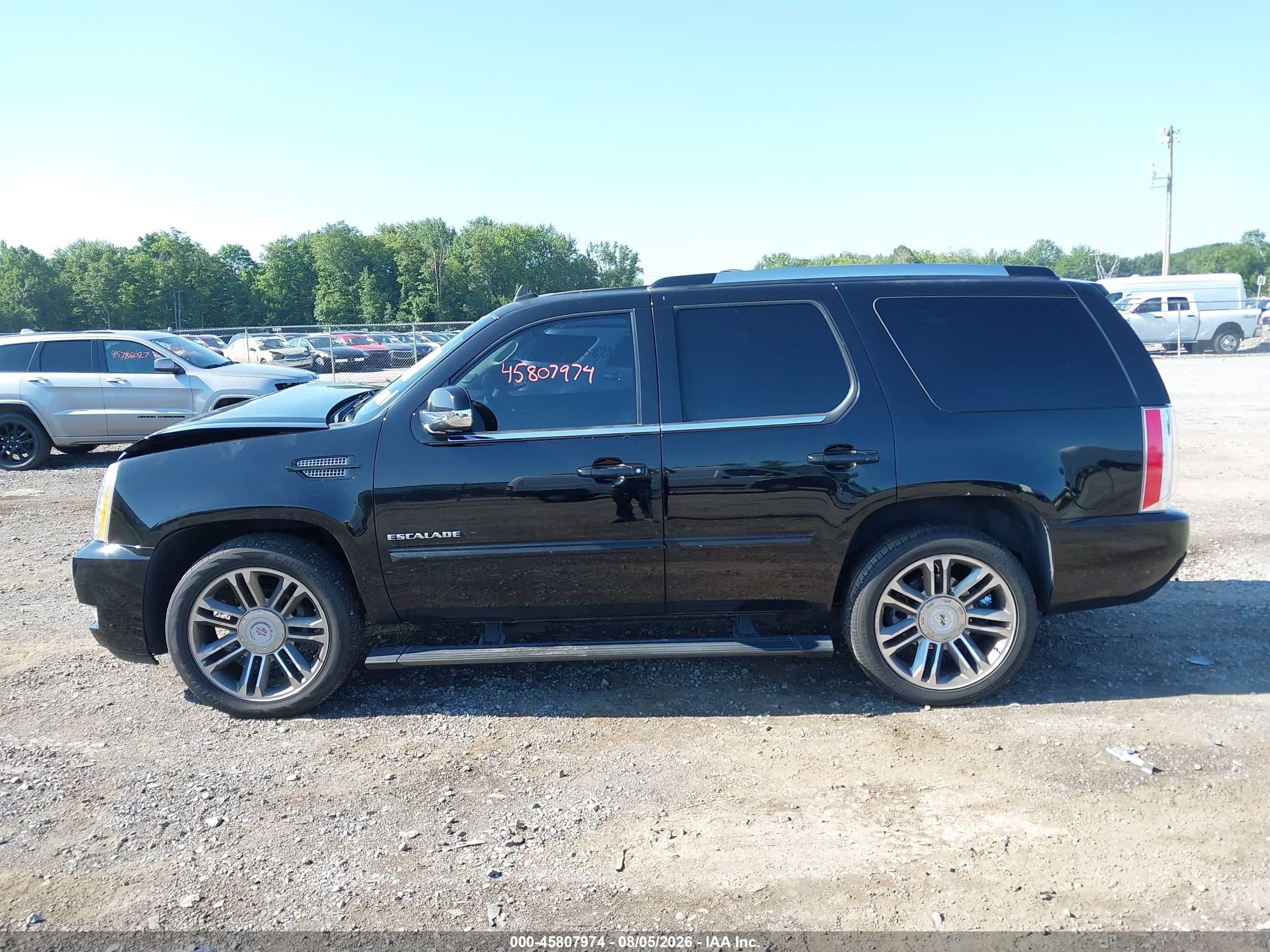 2013 Cadillac Escalade Premium Black vin: 1GYS4CEF9DR376381