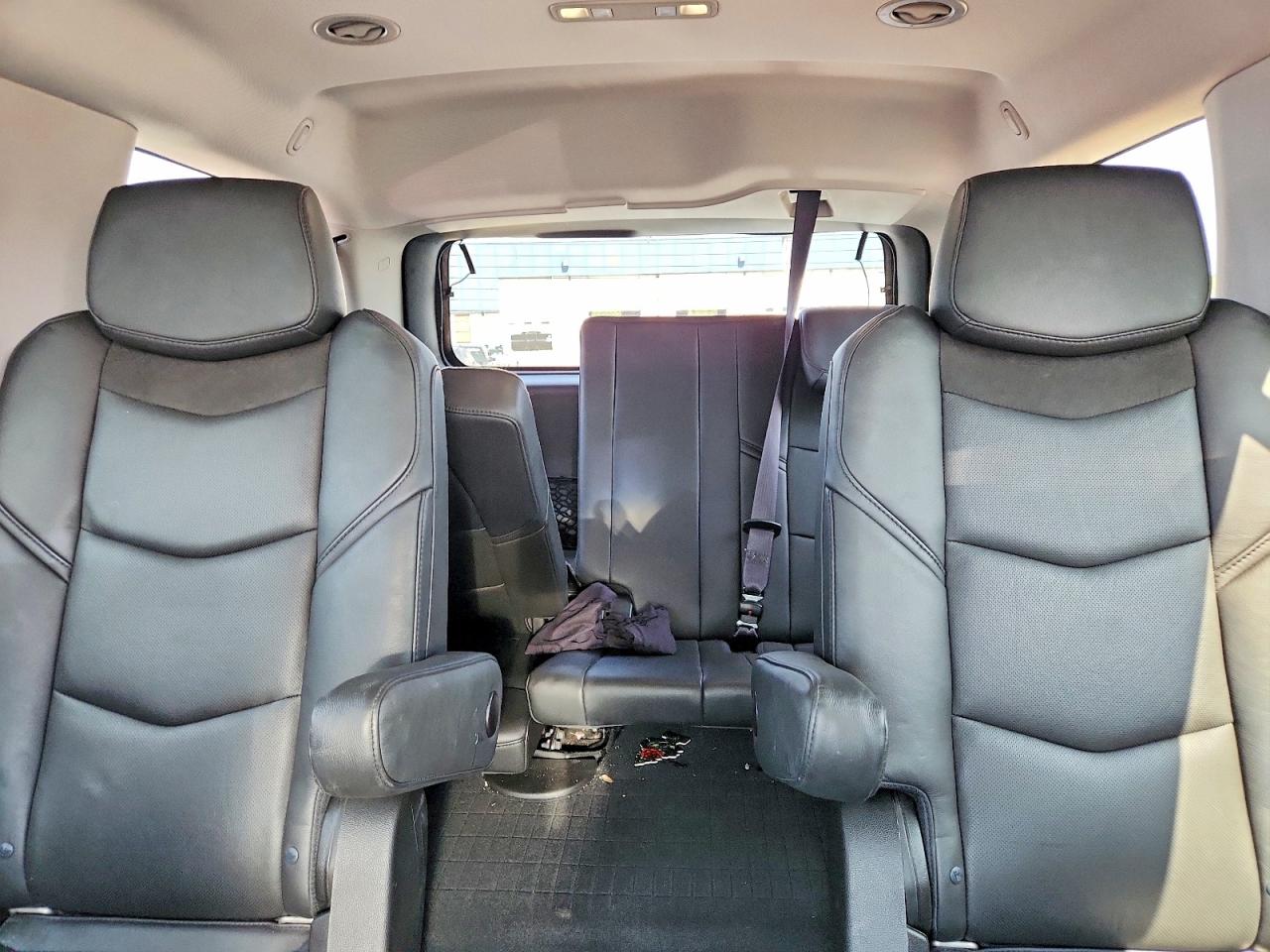 2016 Cadillac Escalade Premium Black vin: 1GYS4CKJ0GR280054
