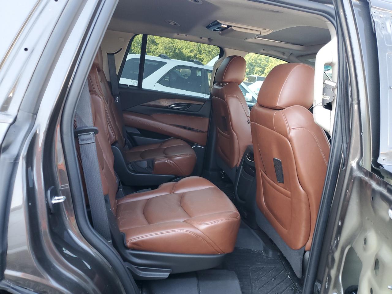 2020 Cadillac Escalade Premium Luxury Черный vin: 1GYS4CKJ2LR214275