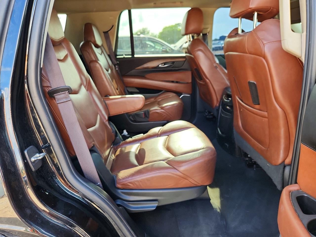 2016 Cadillac Escalade Premium Black vin: 1GYS4CKJ7GR484446