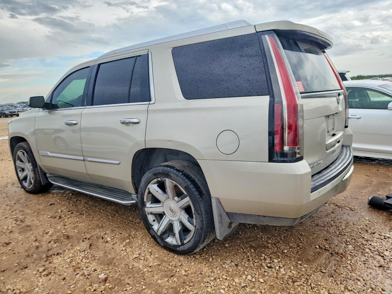 2015 Cadillac Escalade Premium Tan vin: 1GYS4CKJ9FR212902
