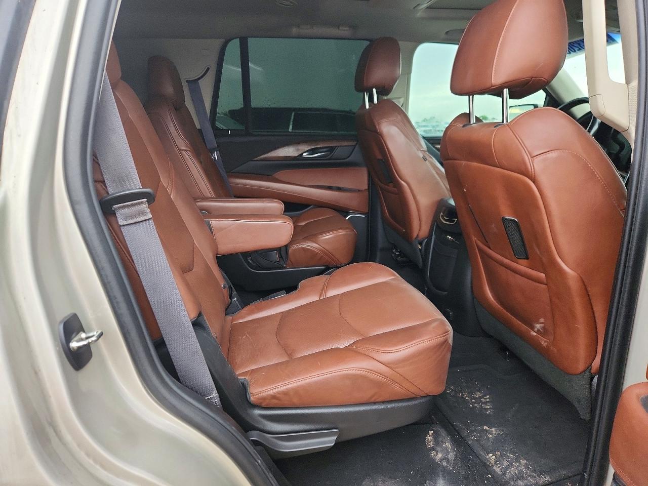2015 Cadillac Escalade Premium Tan vin: 1GYS4CKJ9FR212902