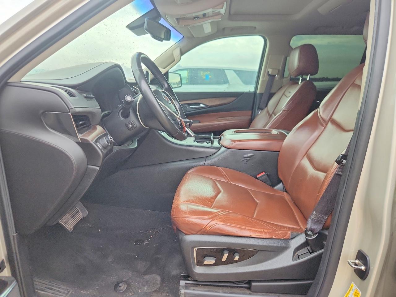 2015 Cadillac Escalade Premium Tan vin: 1GYS4CKJ9FR212902