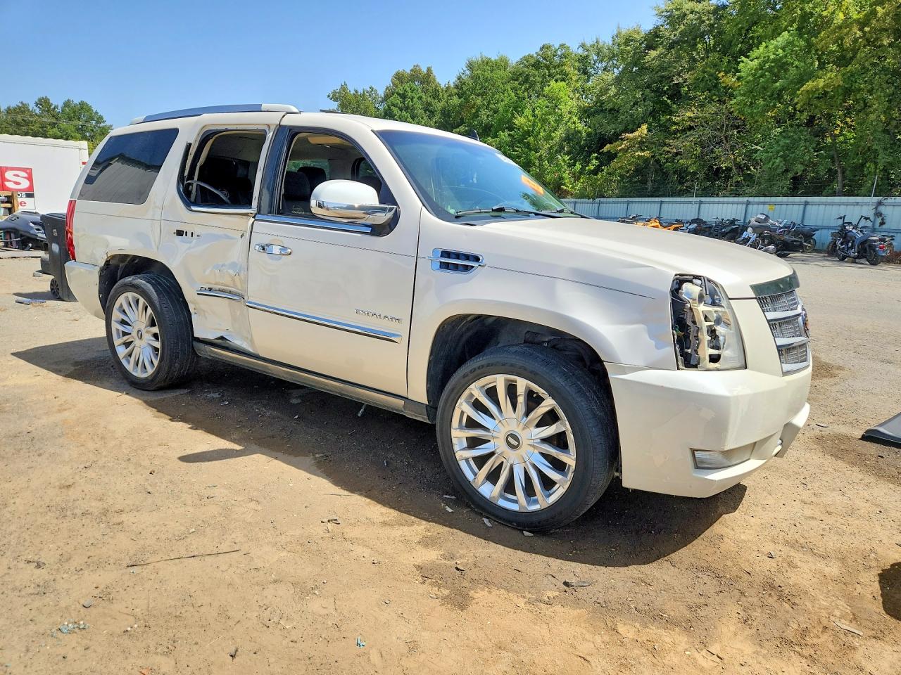 2012 Cadillac Escalade Platinum White vin: 1GYS4DEF2CR307231