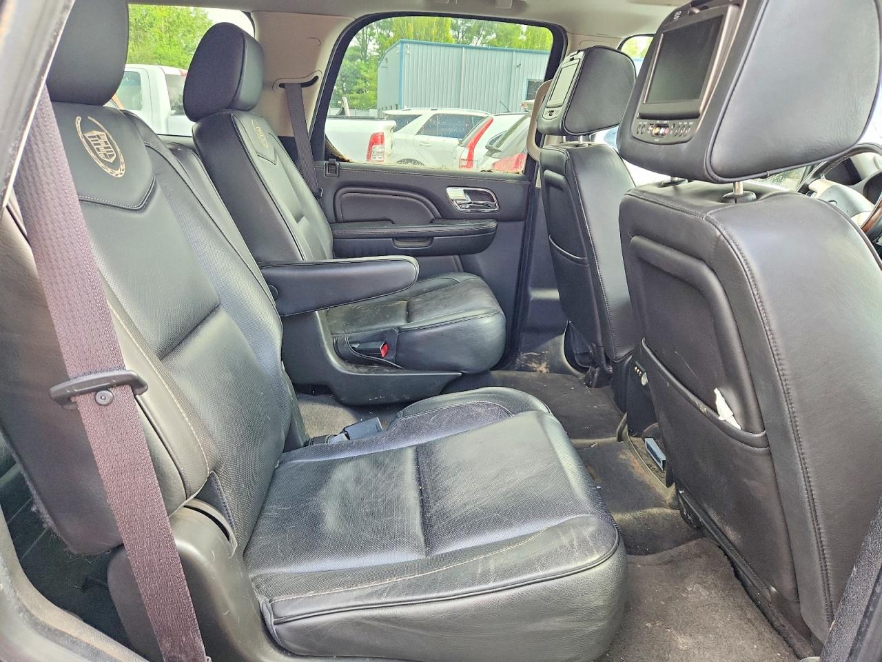 2012 Cadillac Escalade Platinum Black vin: 1GYS4DEF5CR262477
