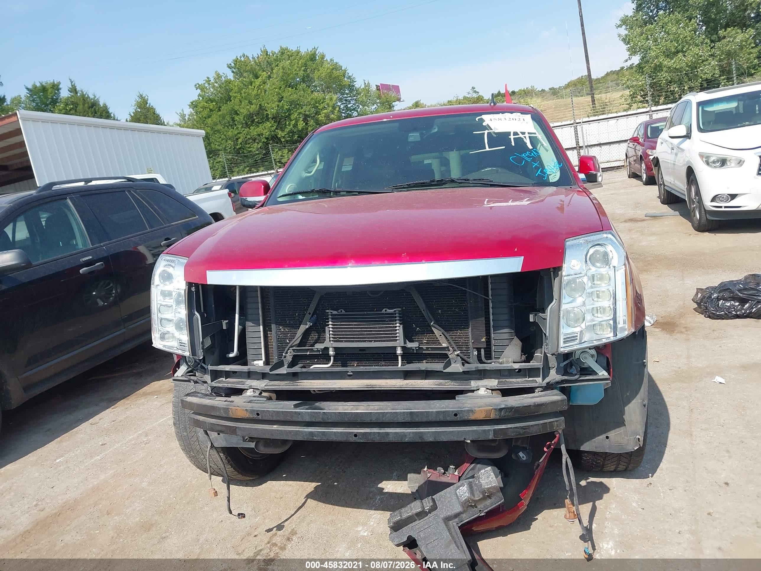 2014 Cadillac Escalade Platinum Red vin: 1GYS4DEF6ER222489