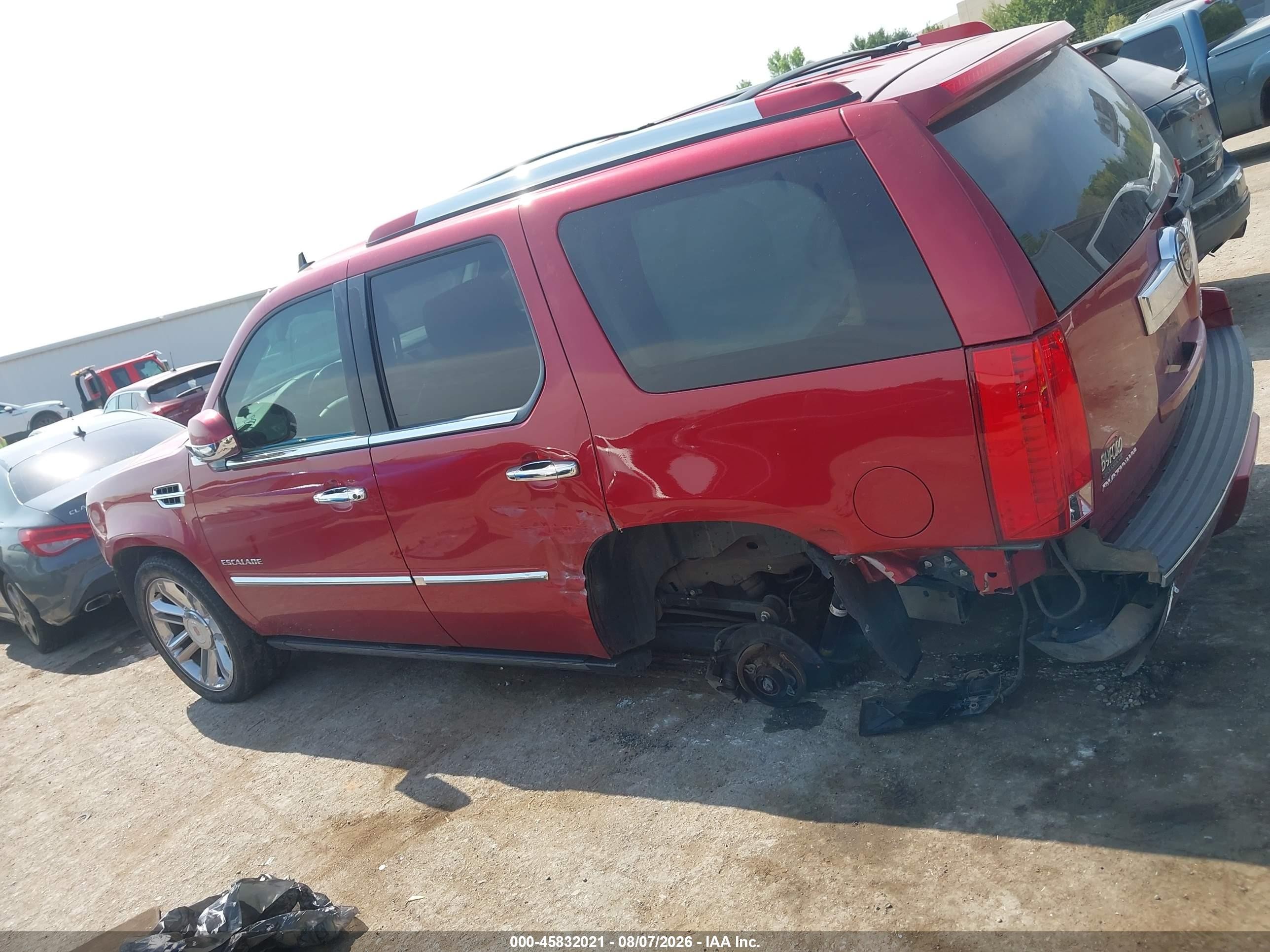 2014 Cadillac Escalade Platinum Red vin: 1GYS4DEF6ER222489