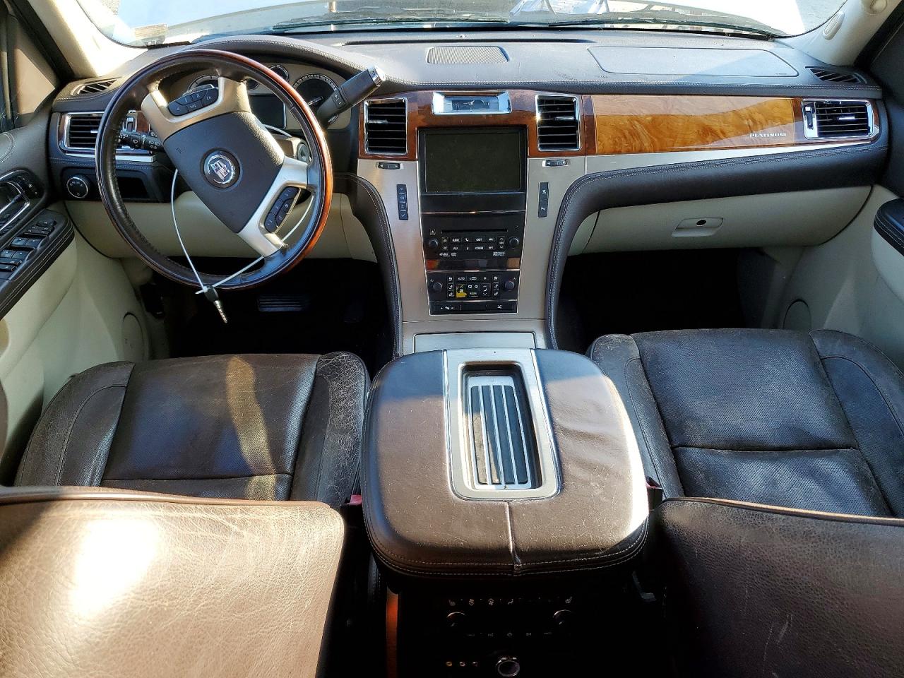 2011 Cadillac Escalade Platinum White vin: 1GYS4DEF7BR260583