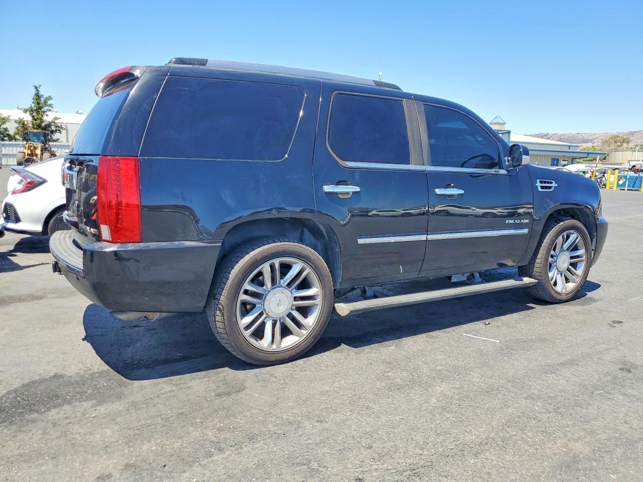 2011 Cadillac Escalade Platinum Black vin: 1GYS4DEF7BR263743