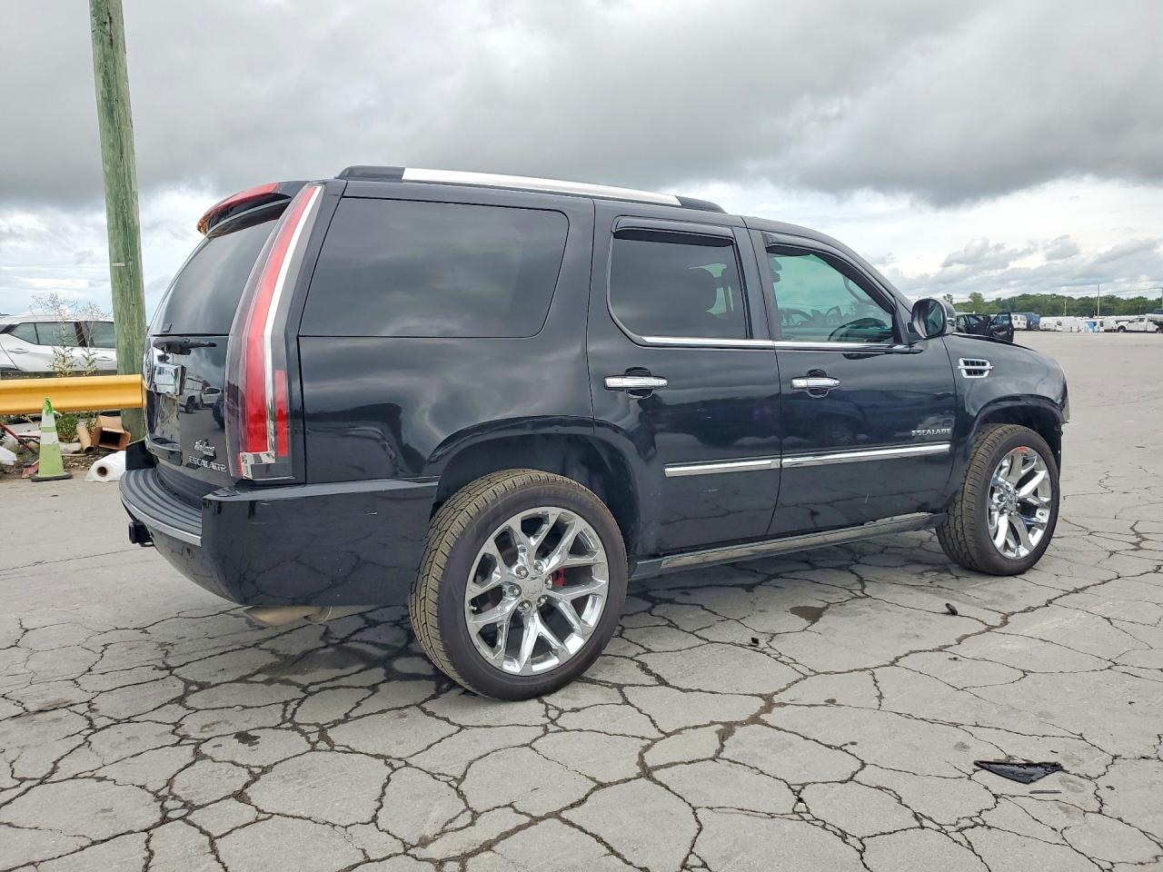 2011 Cadillac Escalade Platinum Черный vin: 1GYS4DEF8BR161870