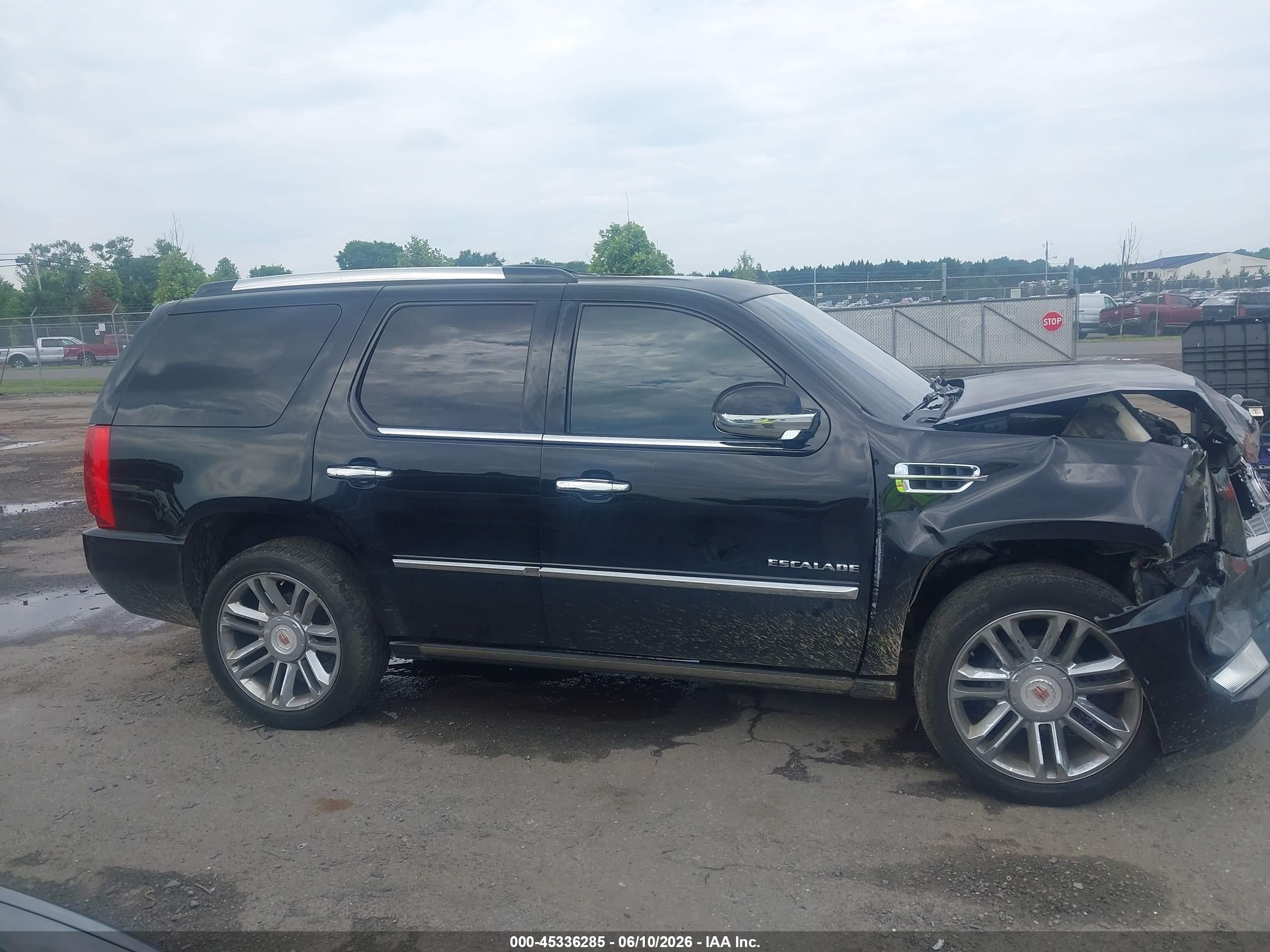 2013 Cadillac Escalade Platinum Edition Black vin: 1GYS4DEF8DR279999