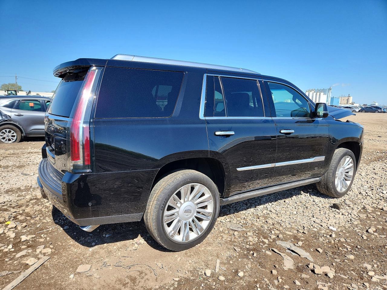 2017 Cadillac Escalade Platinum Black vin: 1GYS4DKJ5HR162525