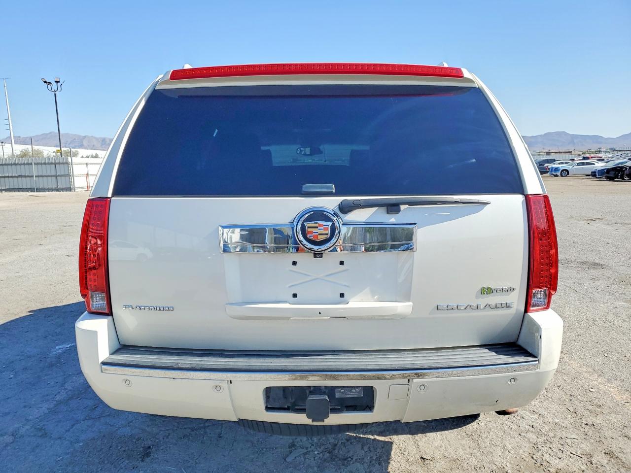 2013 Cadillac Escalade Platinum Hybrid Beige vin: 1GYS4FEJ8DR166845