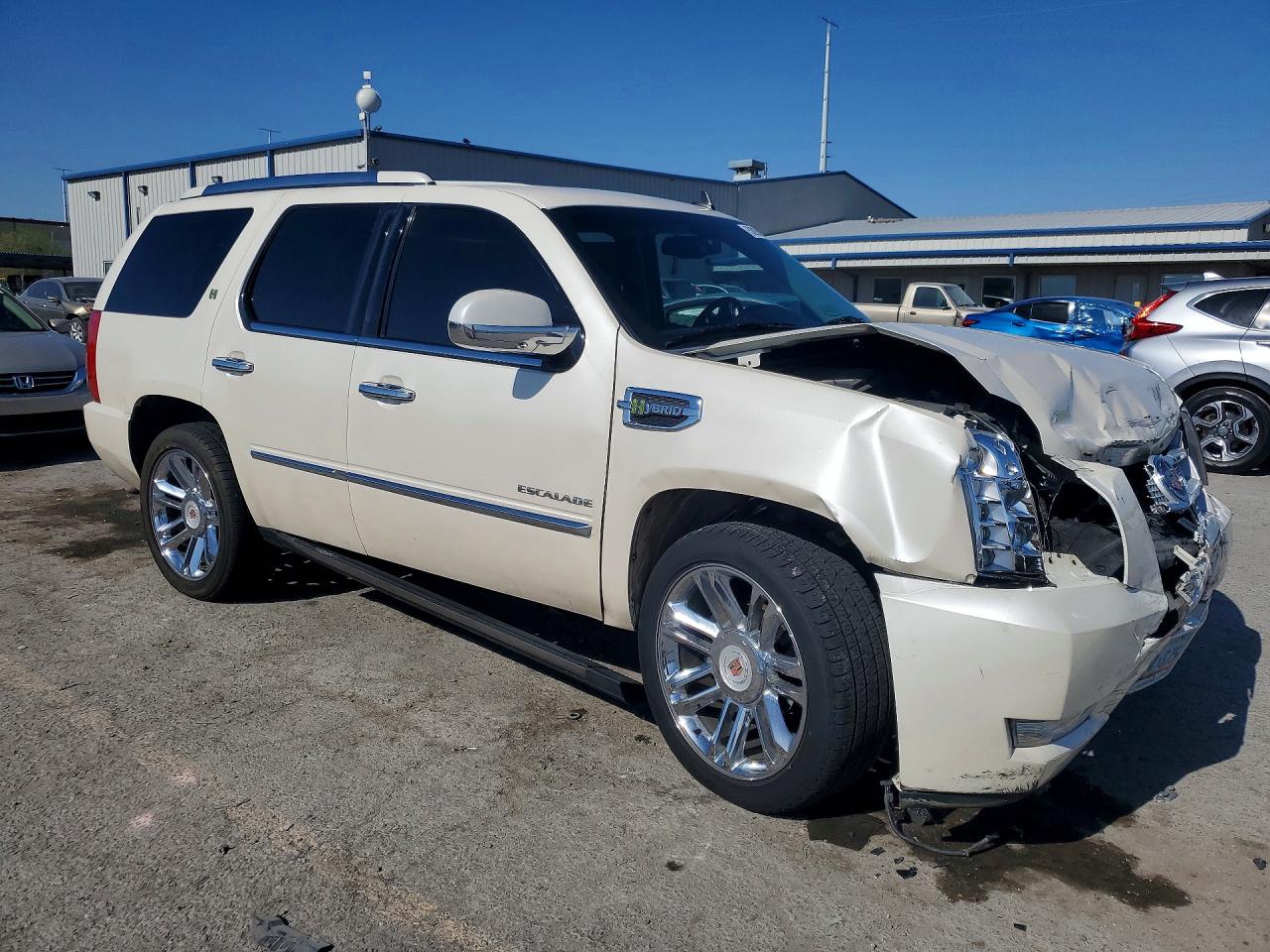 2013 Cadillac Escalade Platinum Hybrid Beige vin: 1GYS4FEJ8DR166845