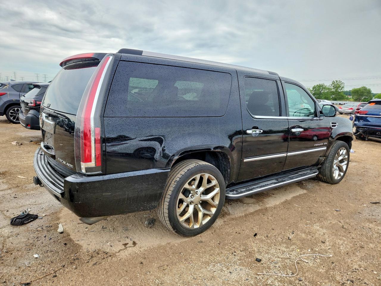 2013 Cadillac Escalade Esv Черный vin: 1GYS4GEF6DR229717