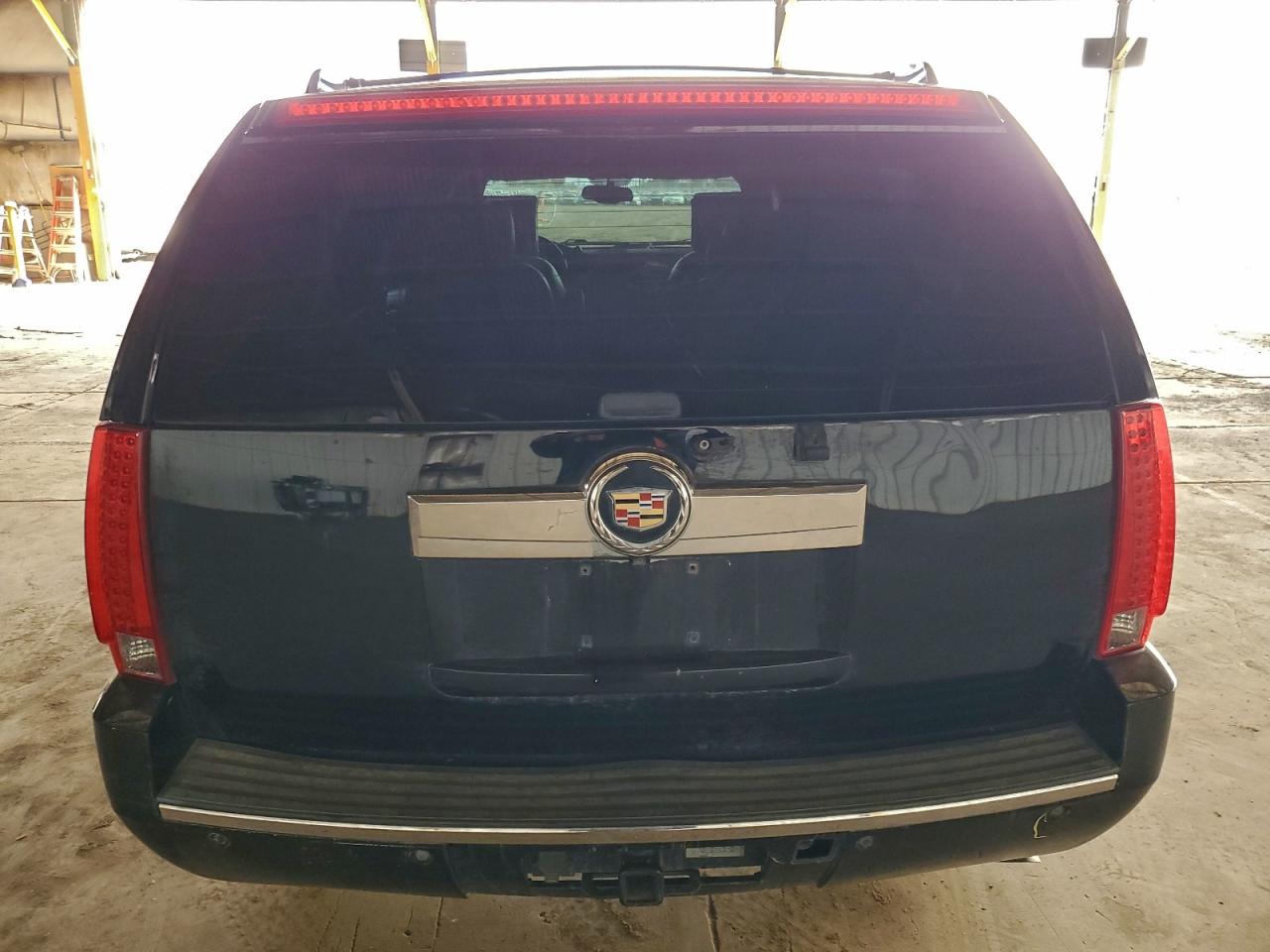2012 Cadillac Escalade Esv Luxury Черный vin: 1GYS4HEF0CR105897