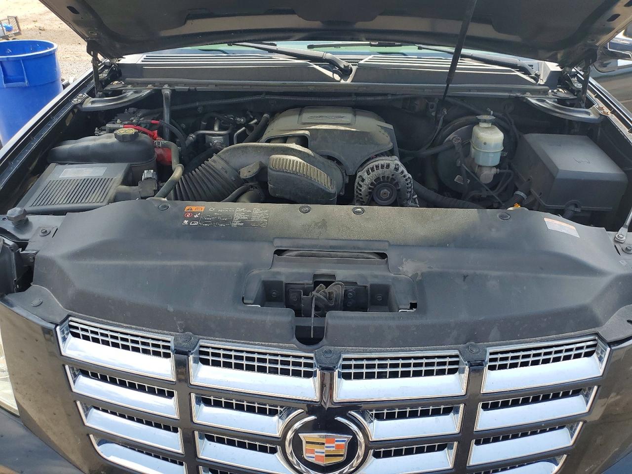 2013 Cadillac Escalade Esv Luxury Black vin: 1GYS4HEF0DR110230