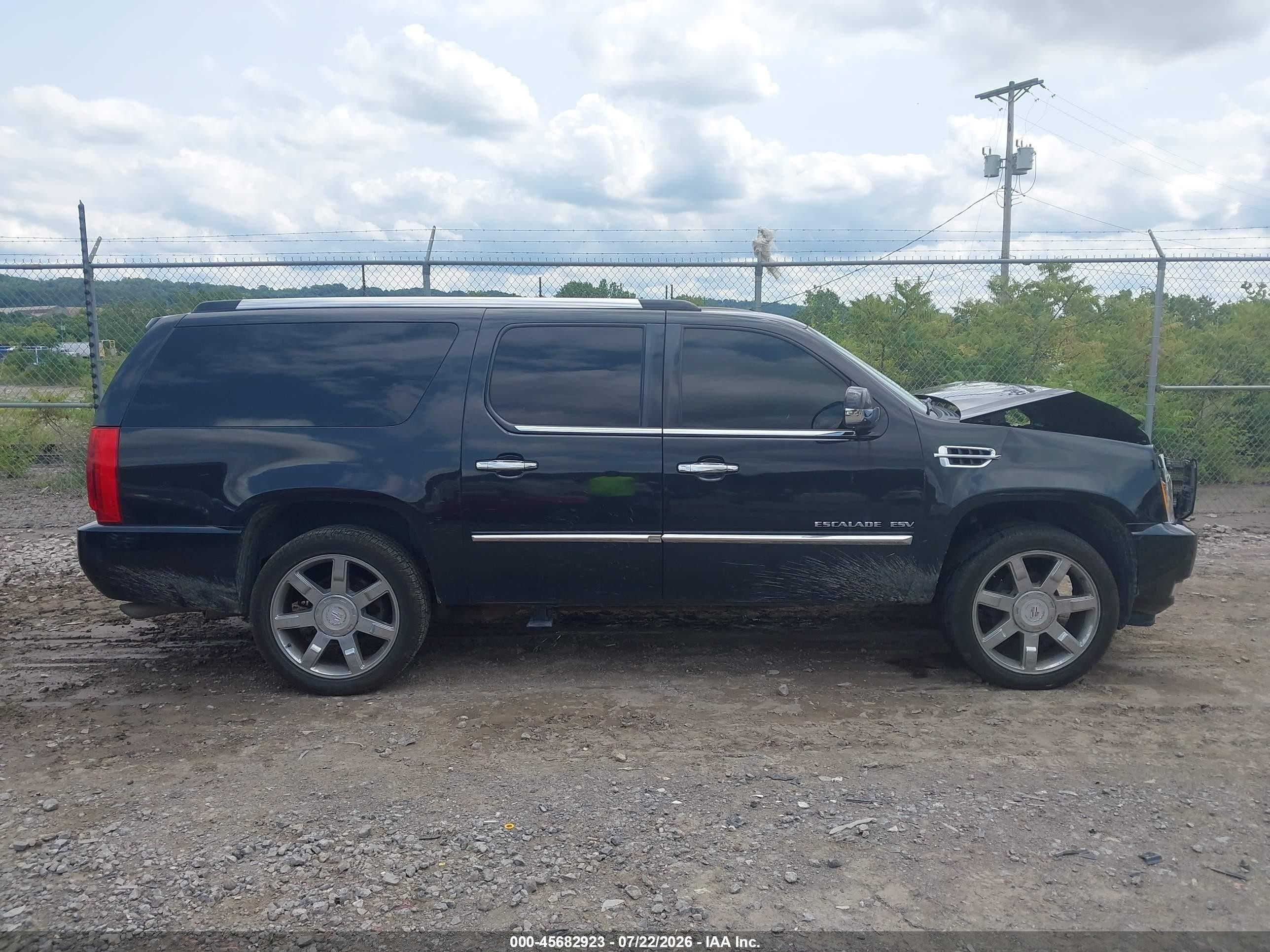 2012 Cadillac Escalade Esv Luxury Black vin: 1GYS4HEF7CR209528