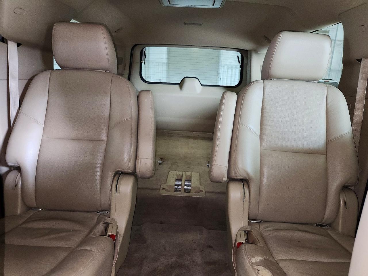 2013 Cadillac Escalade Esv Luxury White vin: 1GYS4HEF9DR102000