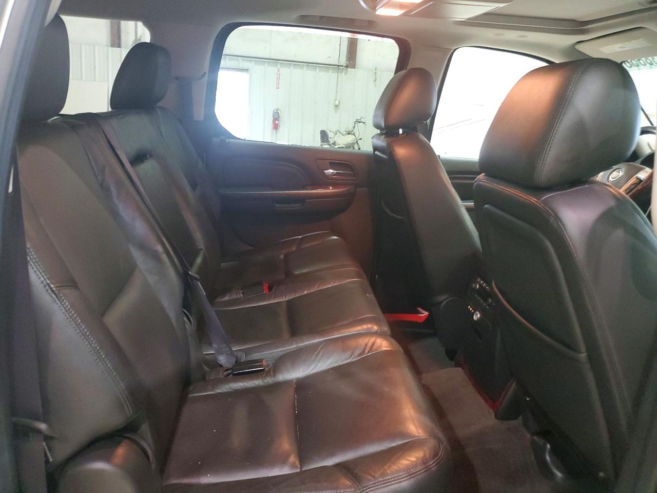 2013 Cadillac Escalade Esv Luxury Silver vin: 1GYS4HEFXDR130047