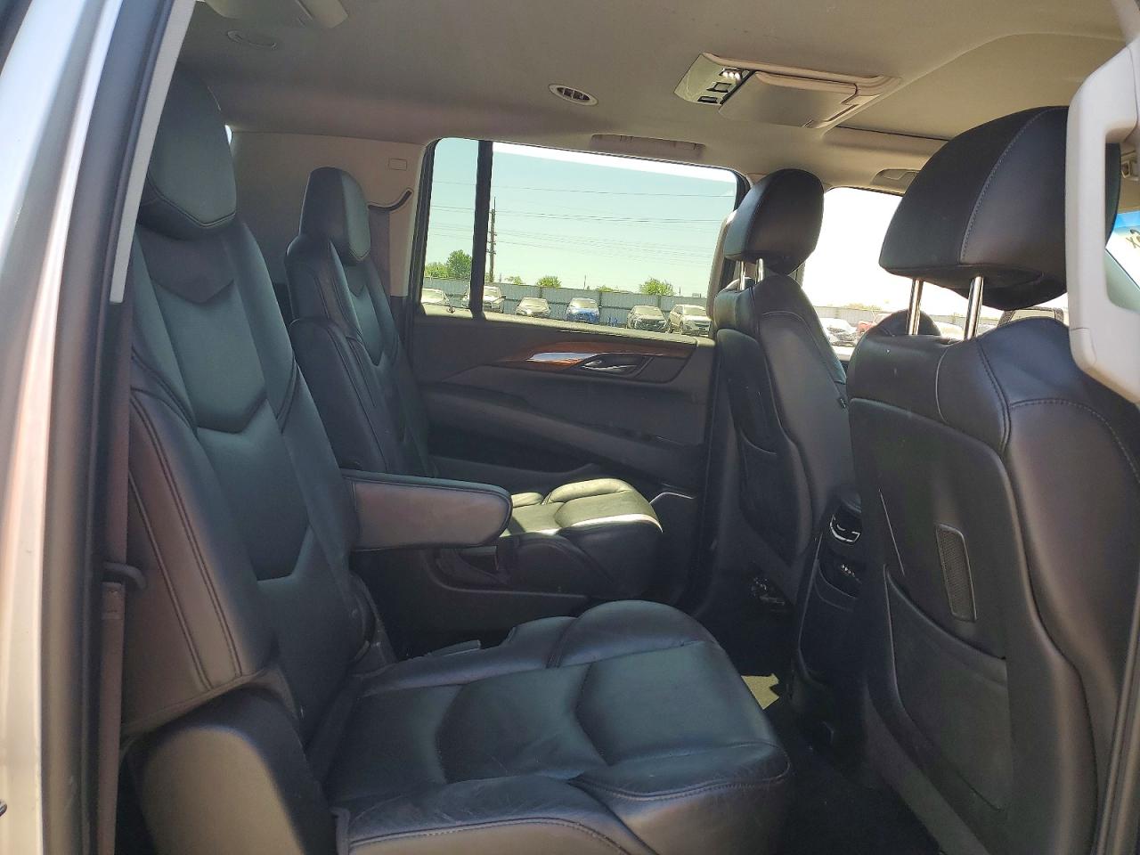 2016 Cadillac Escalade Esv Luxury Silver vin: 1GYS4HKJ7GR185682