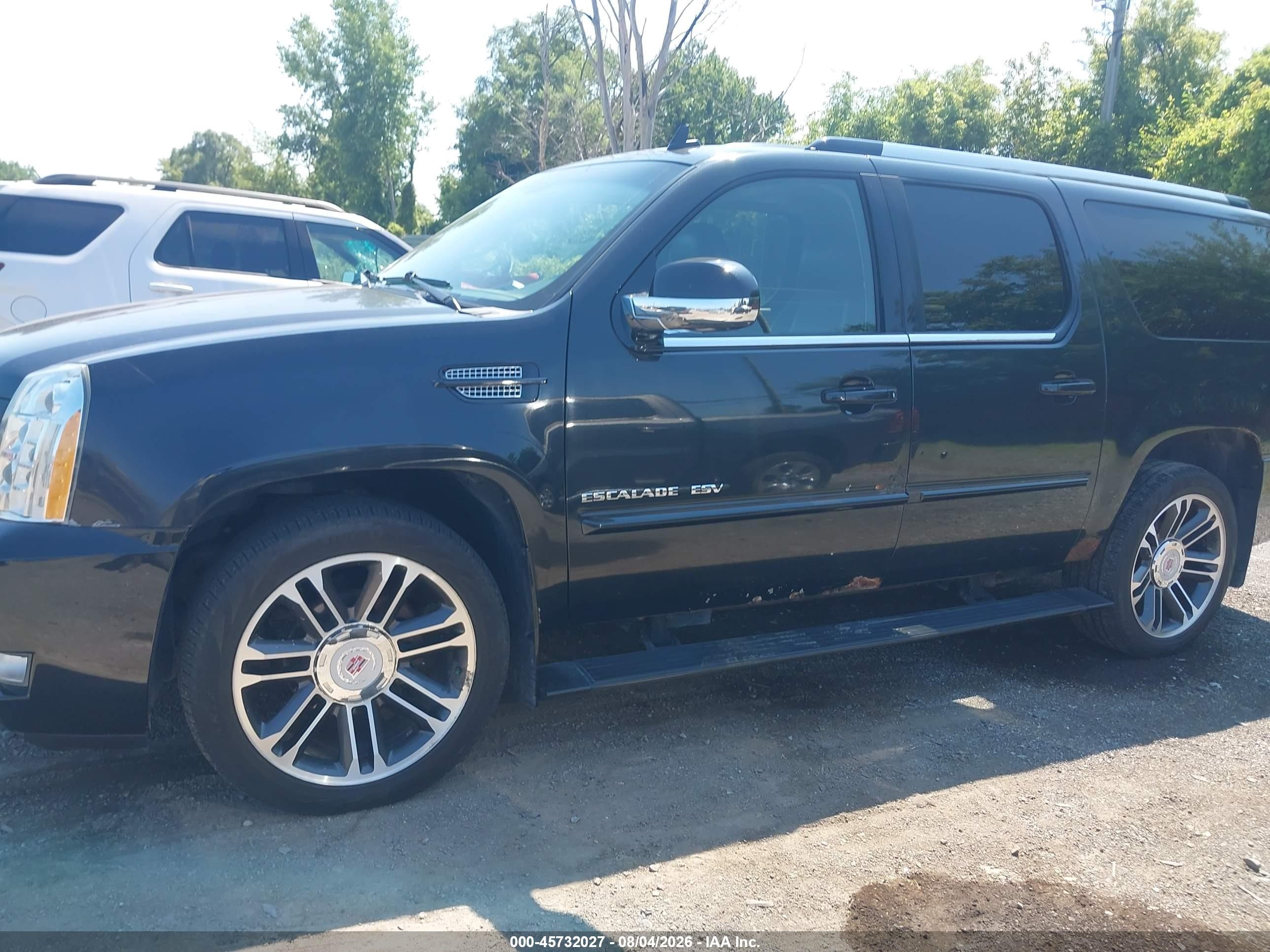 2013 Cadillac Escalade Esv Premium Black vin: 1GYS4JEF3DR236072