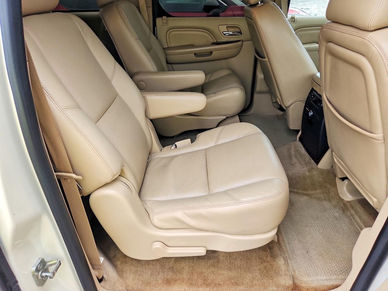 2014 Cadillac Escalade Esv Premium Cream vin: 1GYS4JEF3ER112059