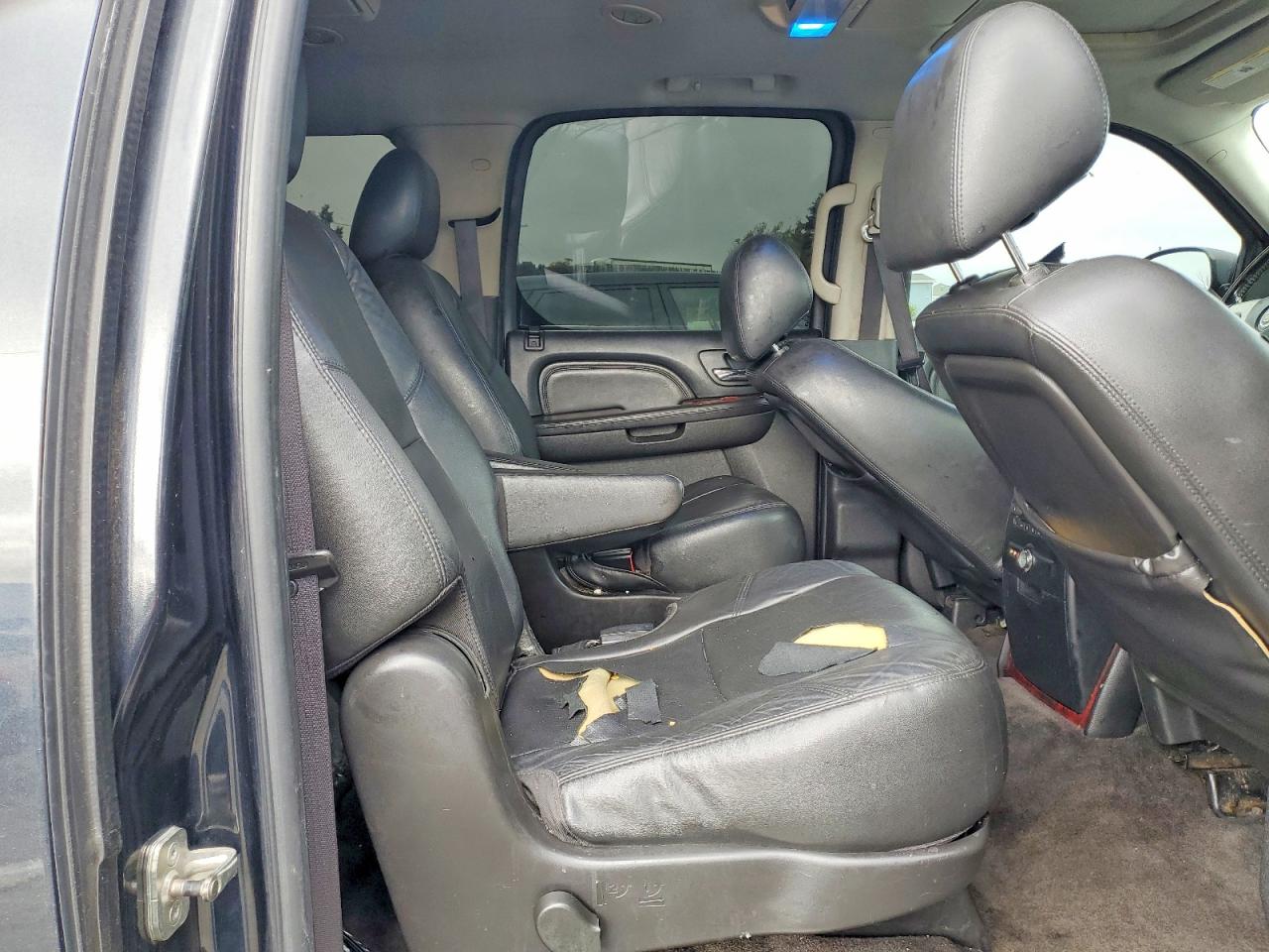 2011 Cadillac Escalade Esv Premium Black vin: 1GYS4JEF8BR298631