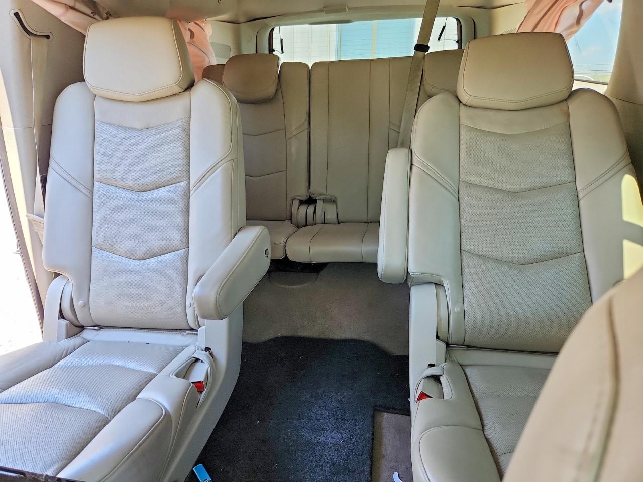 2015 Cadillac Escalade Esv Premium White vin: 1GYS4JKJ0FR254377