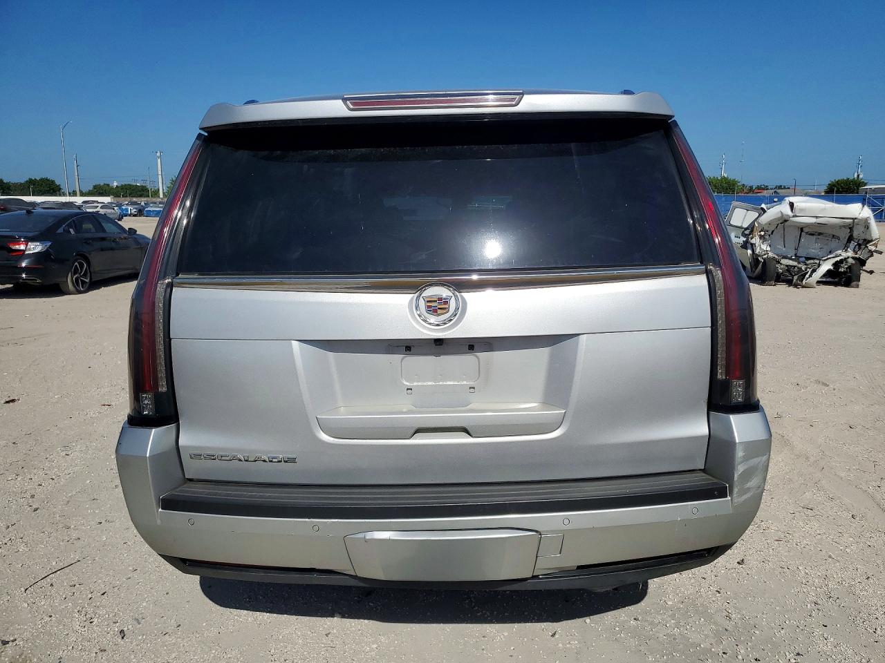 2015 Cadillac Escalade Esv Premium Silver vin: 1GYS4JKJ2FR280432