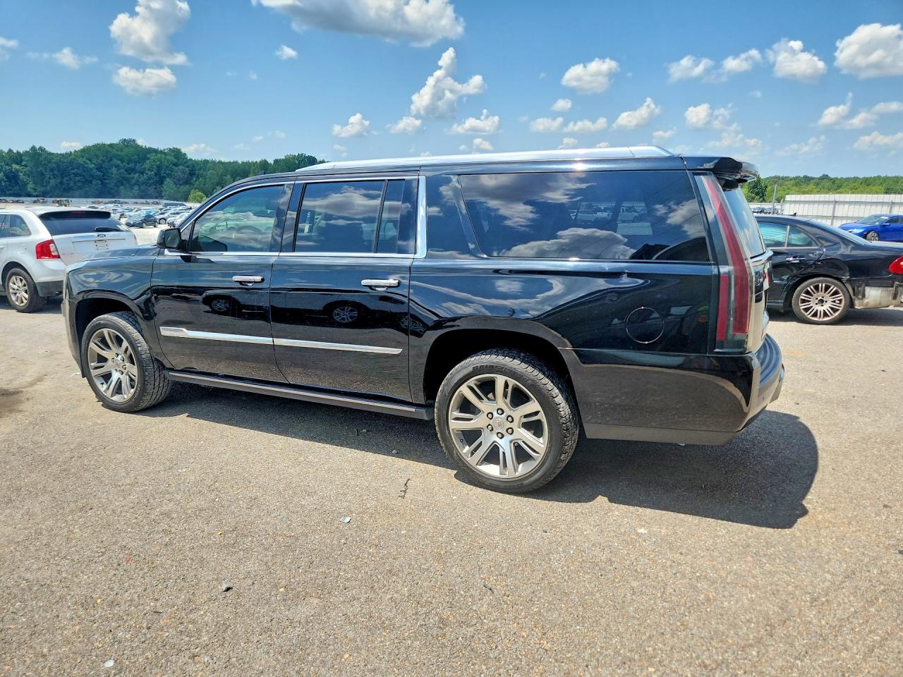 2015 Cadillac Escalade Esv Premium Black vin: 1GYS4JKJ6FR260782