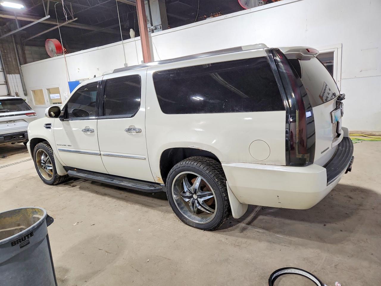 2014 Cadillac Escalade Esv Platinum Cream vin: 1GYS4KEF3ER165091