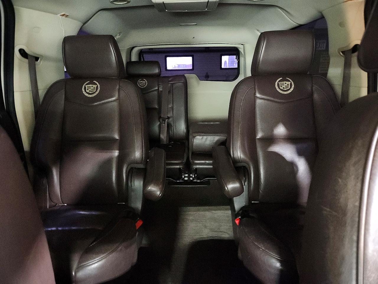 2014 Cadillac Escalade Esv Platinum Cream vin: 1GYS4KEF3ER165091