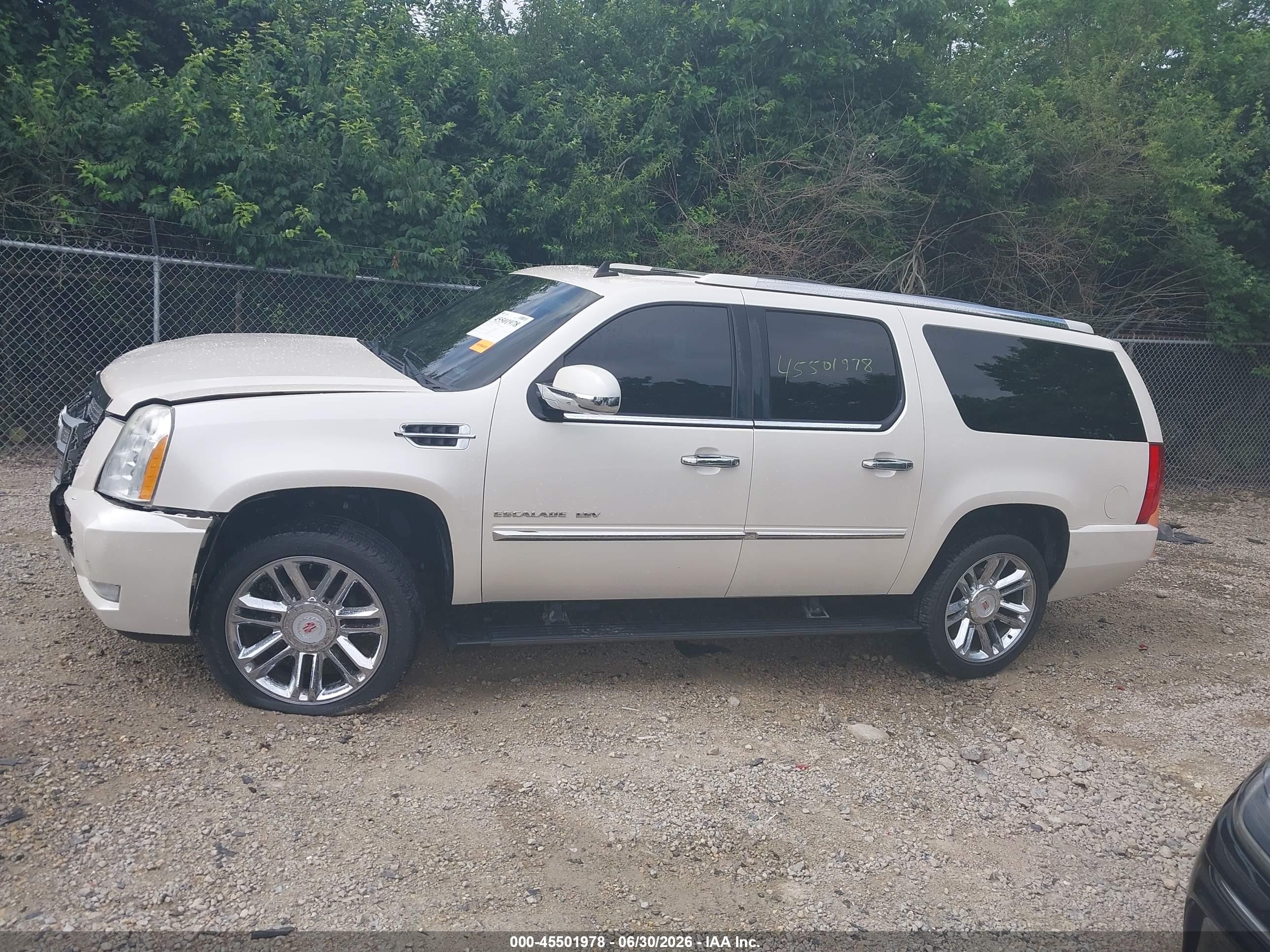 2013 Cadillac Escalade Esv Platinum Edition White vin: 1GYS4KEF6DR101917