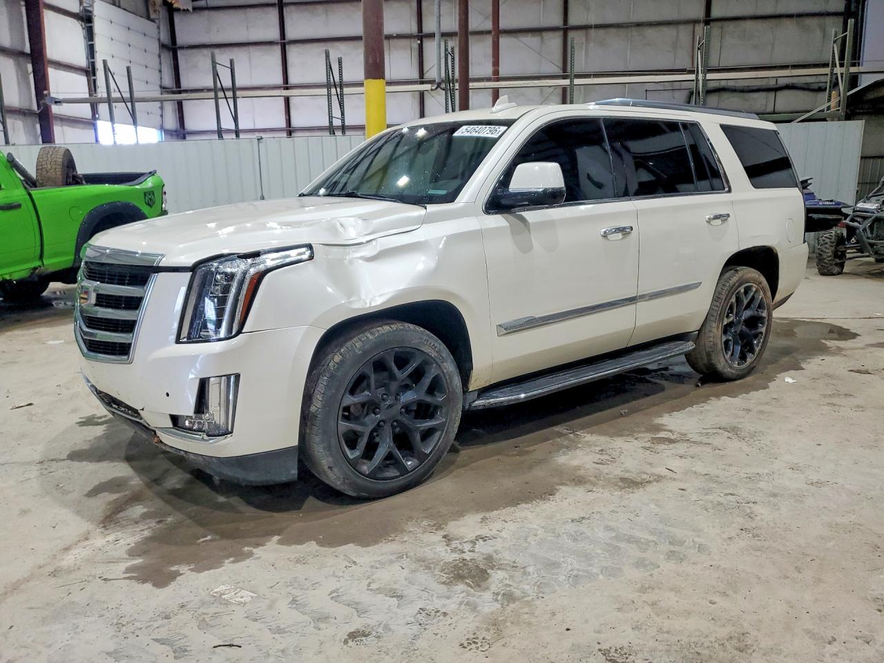 2015 Cadillac Escalade Luxury Cream vin: 1GYS4MKJ0FR671970