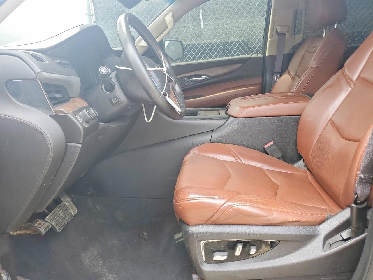 2015 Cadillac Escalade Luxury Черный vin: 1GYS4MKJ5FR552344