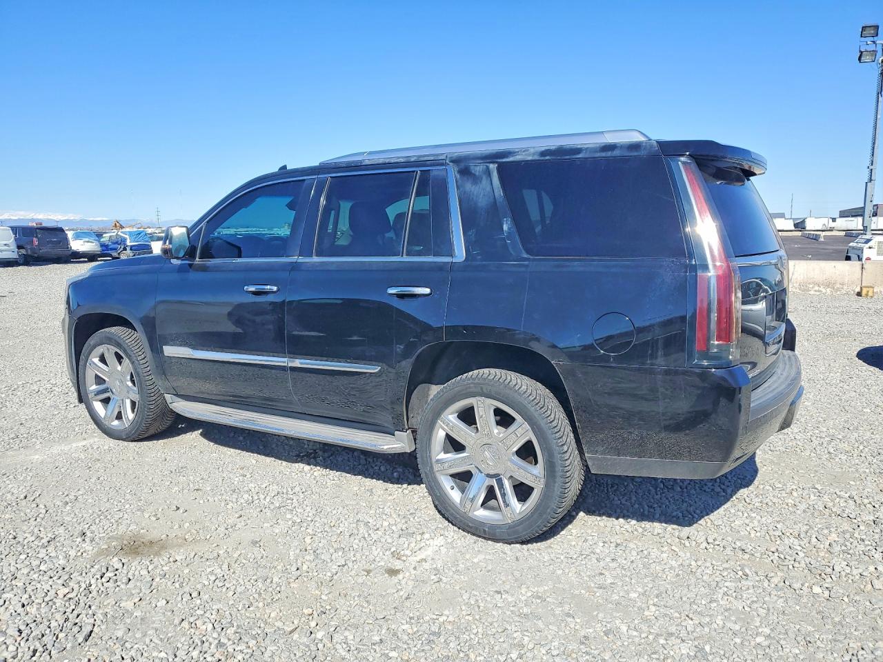 2015 Cadillac Escalade Luxury Black vin: 1GYS4MKJ9FR554999