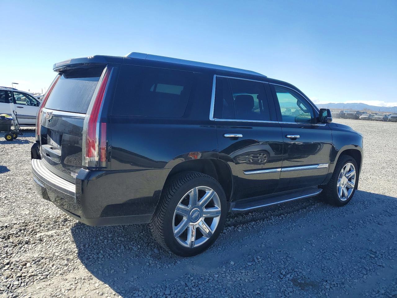 2015 Cadillac Escalade Luxury Black vin: 1GYS4MKJ9FR554999