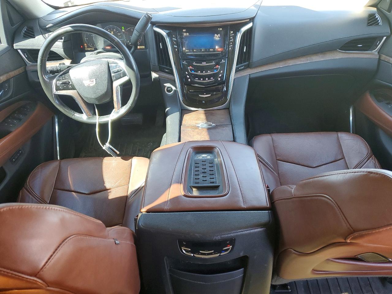 2015 Cadillac Escalade Luxury Black vin: 1GYS4MKJ9FR554999