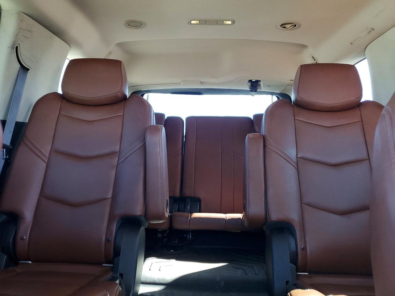 2015 Cadillac Escalade Luxury Black vin: 1GYS4MKJ9FR554999