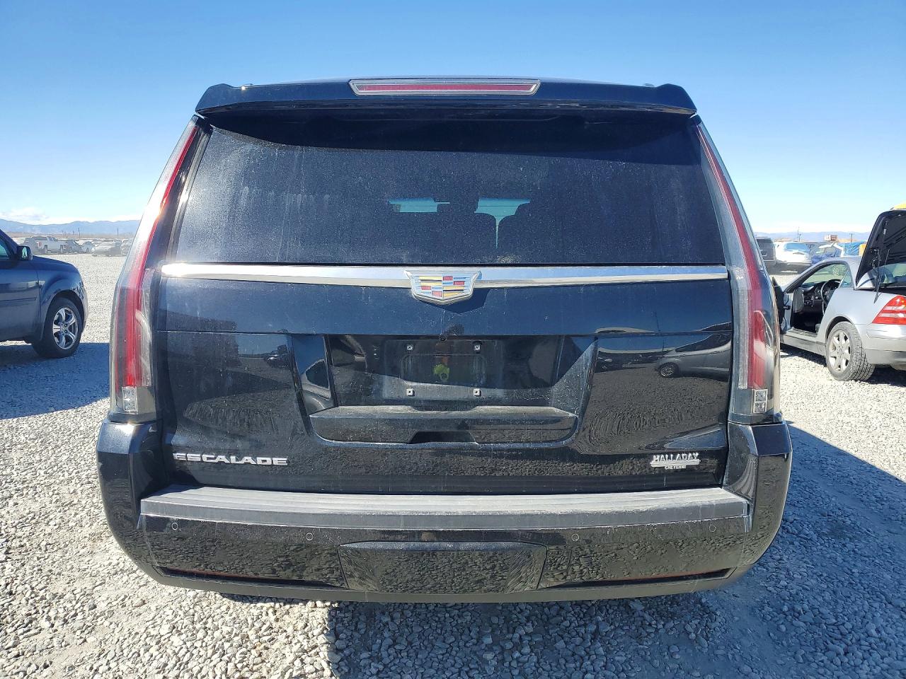 2015 Cadillac Escalade Luxury Black vin: 1GYS4MKJ9FR554999