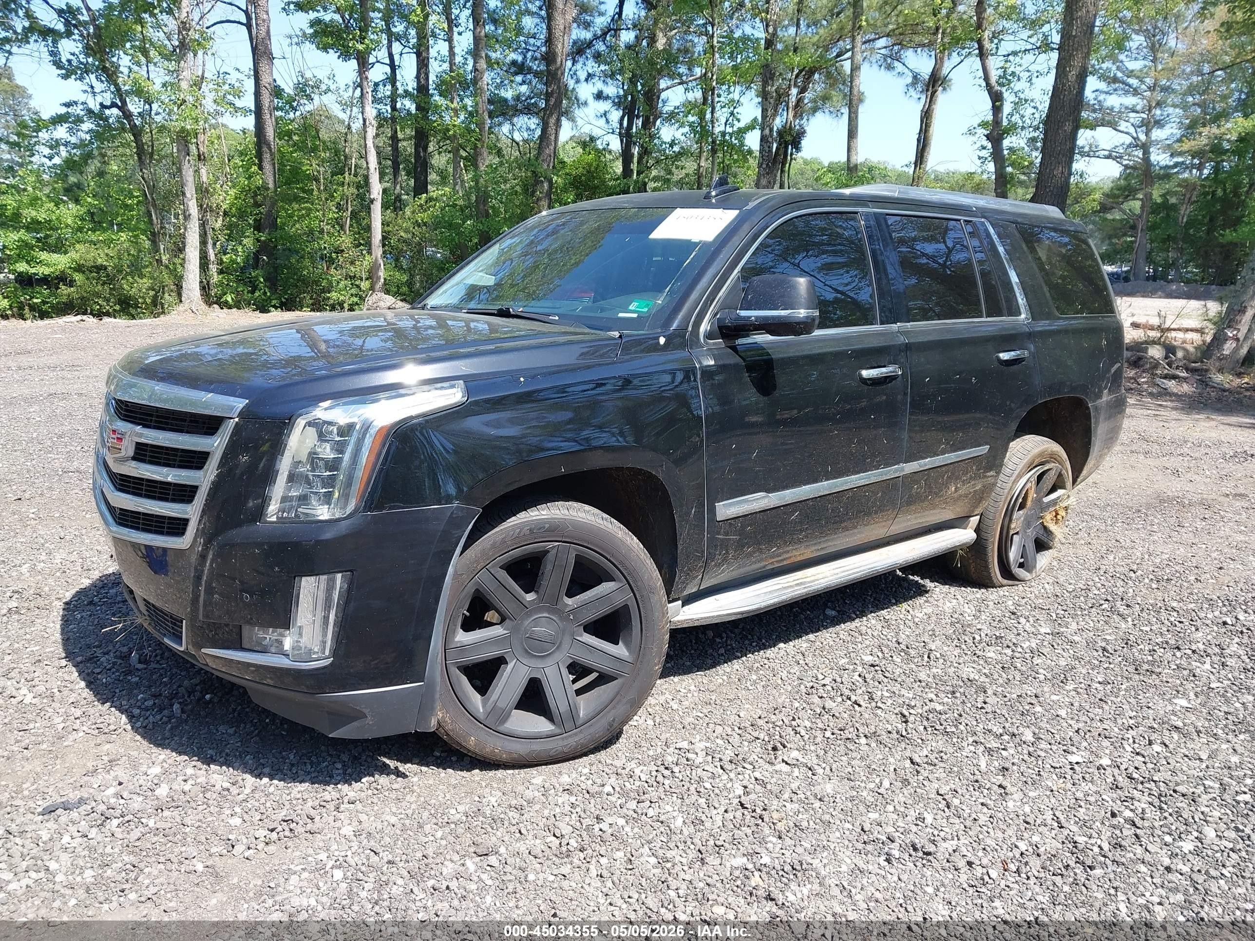 2015 Cadillac Escalade Luxury Black vin: 1GYS4MKJXFR556213