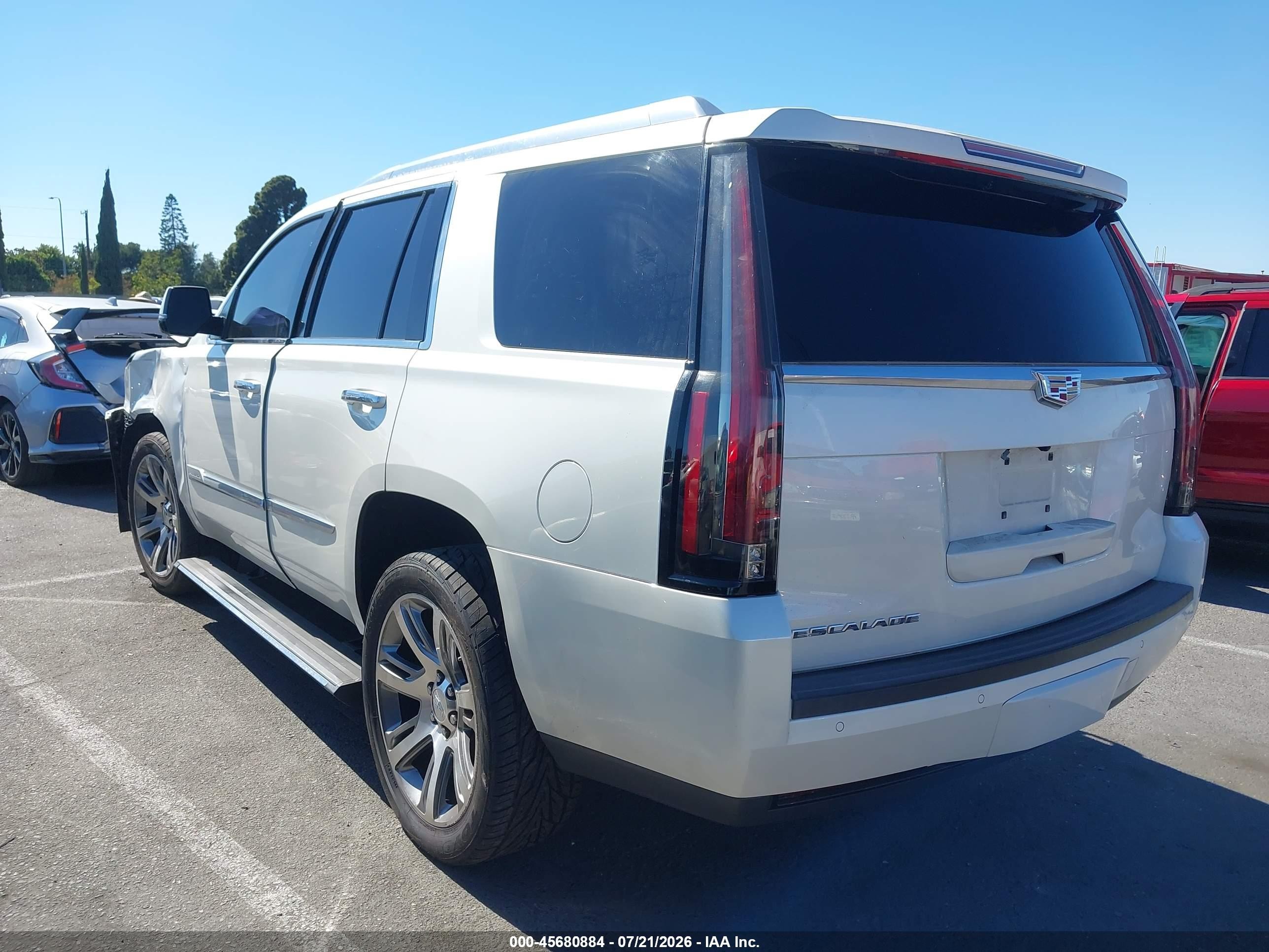 2015 Cadillac Escalade Premium Белый vin: 1GYS4NKJ1FR568627