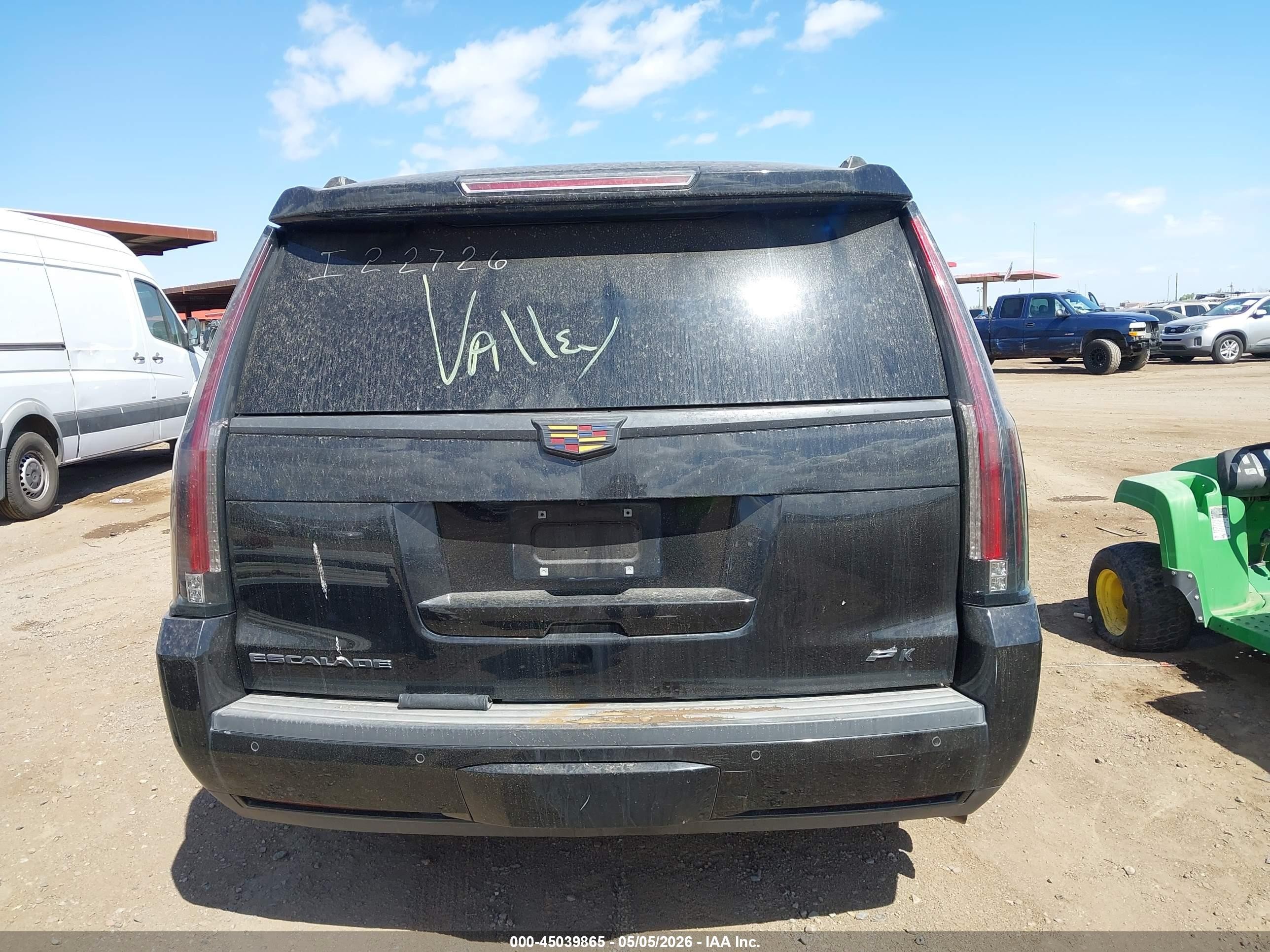 2015 Cadillac Escalade Platinum Черный vin: 1GYS4PKJ2FR558409