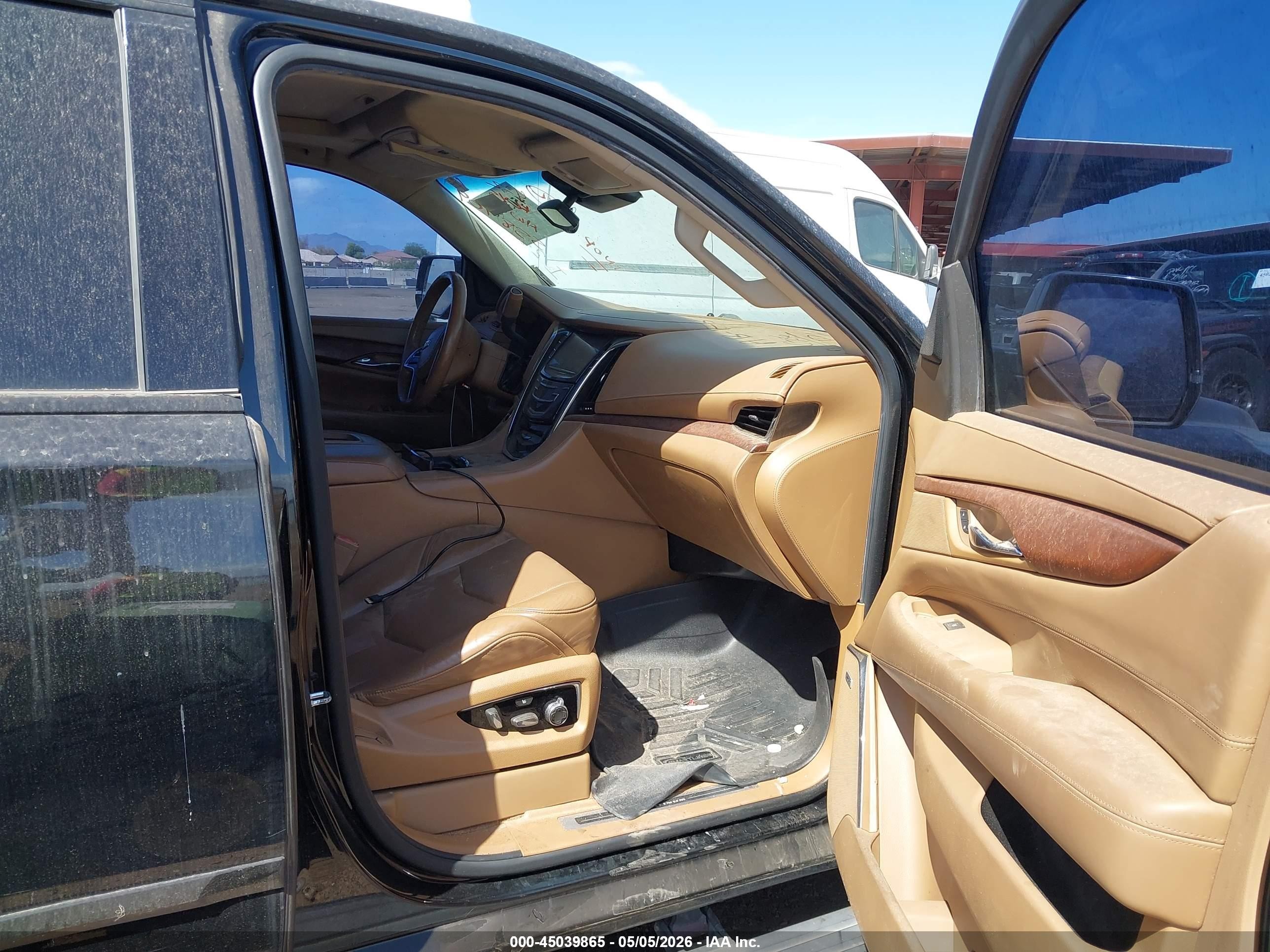 2015 Cadillac Escalade Platinum Черный vin: 1GYS4PKJ2FR558409