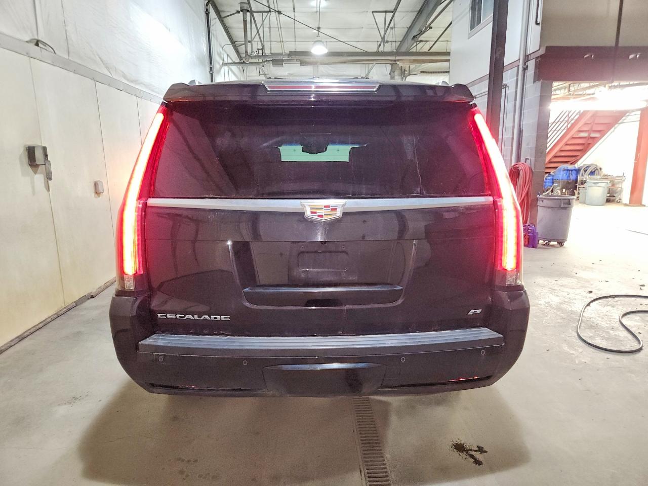 2015 Cadillac Escalade Platinum Black vin: 1GYS4PKJ7FR650647