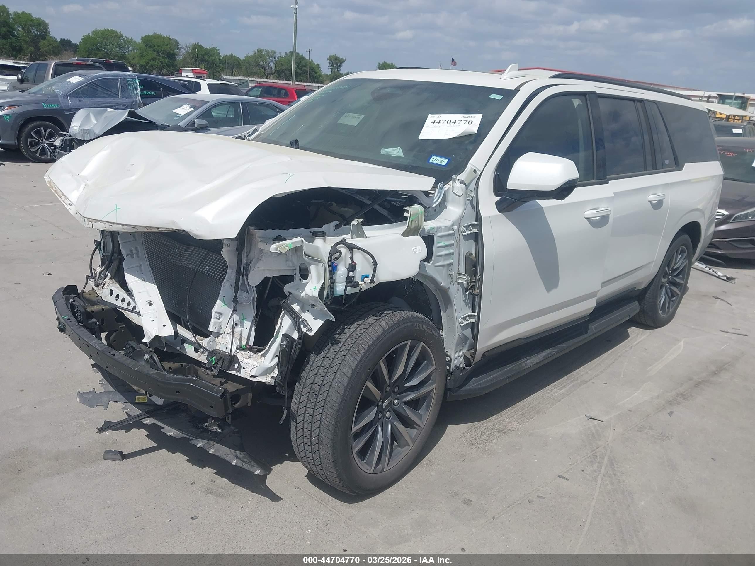 2023 Cadillac Escalade Esv 4wd Sport Platinum White vin: 1GYS4RKL0PR217654
